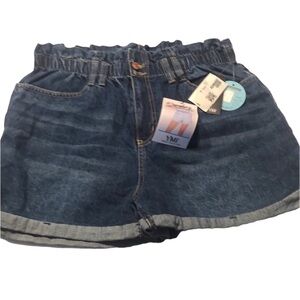 Woman’s dream paperbag collection stretchy shorts